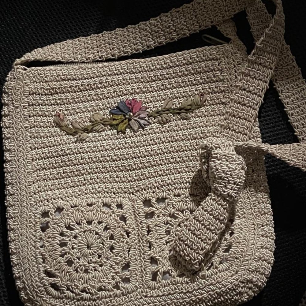 Purse with Embroidery